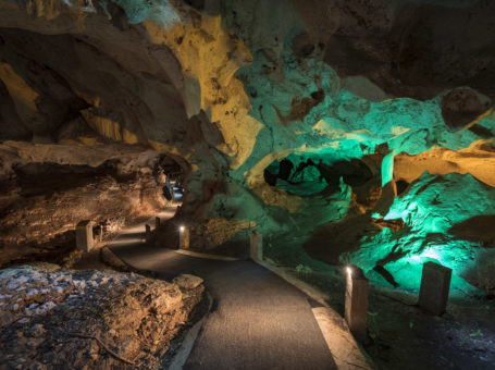 GREEN GROTTO CAVES