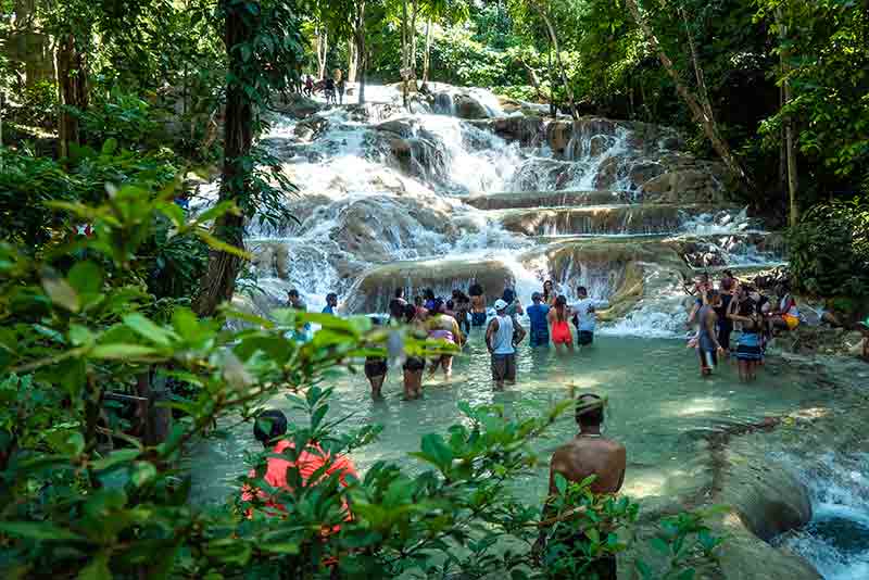 DUNN’S RIVER FALLS